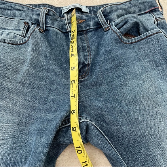 Zara Z1975 Basic Denim Ripped Cropped Jeans - 8 - Picture 8 of 13